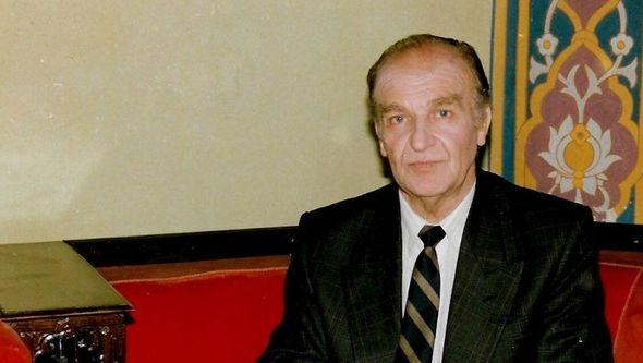 Alija Izetbegović   - Avaz