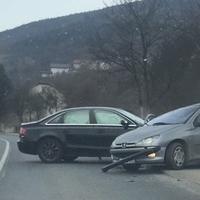 Saobraćajna nesreća u Zenici: Povrijeđena jedna osoba 