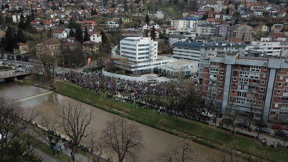 Protesti ispred zgrade OHR-a - Avaz