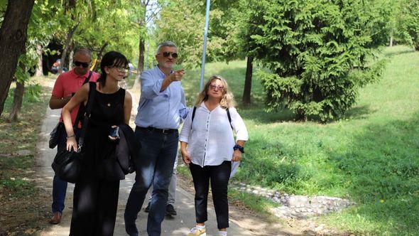 Gradski park Jezero-Betanija poprima novi izgled - Avaz