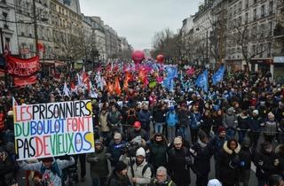 Više od milion ljudi na protestima protiv penzione reforme u Francuskoj