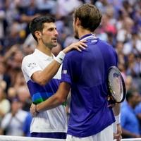 Medvedev je doživio poniženje u Rimu: Šta njegov debakl znači za Đokovića i ATP listu