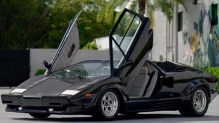 Prodaje se gotovo nevoženi Lamborghini Countach