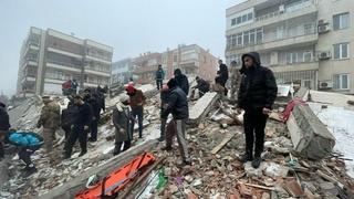 Turkey arrests building contractors 6 days after quakes