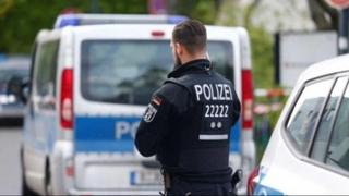 Užas u Njemačkoj: Ušao u kafić i zalio ljude kiselinom,  povrijeđeno više osoba