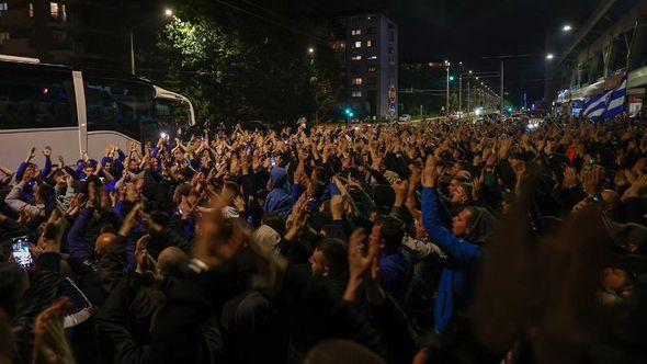 Veliki doček navijača - Avaz