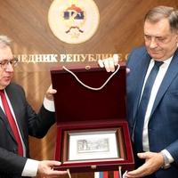 Dodik s ruskim ambasadorom: Putinu poželio da pobijedi na izborima