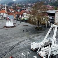 Počelo postavljanje 22-metarskog panoramskog točka u Tuzli