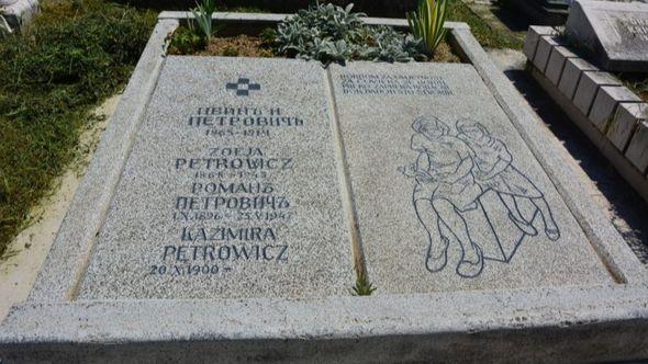 Ploča na grobu Romana Petrovića - Avaz