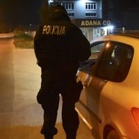 Policija uhapsila dvojicu muškaraca zbog teške krađe i posjedovanja droge