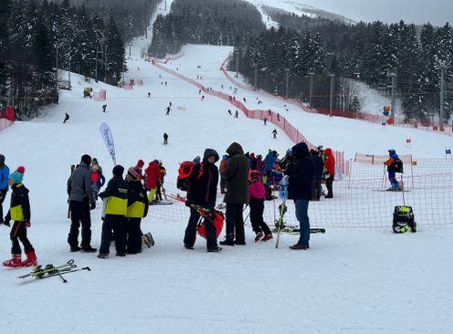 Veliki broj skijaša uživao na Bjelašnici jučer - Avaz