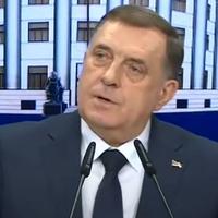 Dodik najavio najavio povećanje minimalnih plaća osim za najjednostavnije poslove