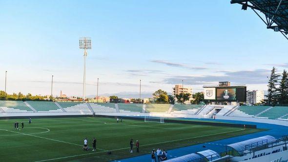 Stadion Ramaz Šengelia - Avaz