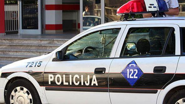 Policija je odmah izašla na lice mjesta - Avaz