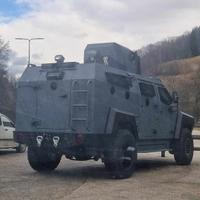 Šta policijski transporter radi u Semizovcu