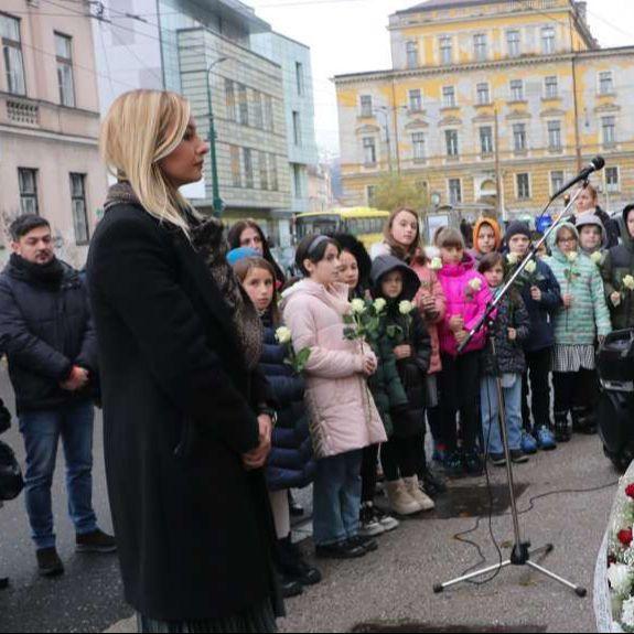 Obilježena 30. godišnjica ubistva civila u ulici Hamdije Kreševljakovića kod broja 47