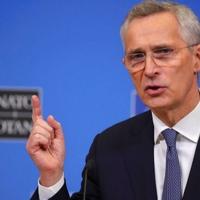 Stoltenberg u posjeti Kijevu, odao počast poginulim ukrajinskim vojnicima