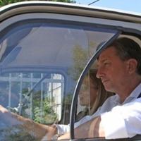 Pahor prodao Renault 4 za 60.000 eura, a sav novac donira djeci oboljeloj od raka