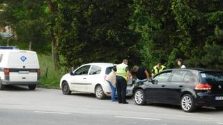 Sudar dva automobila na Kobiljoj Glavi: Policija na terenu 