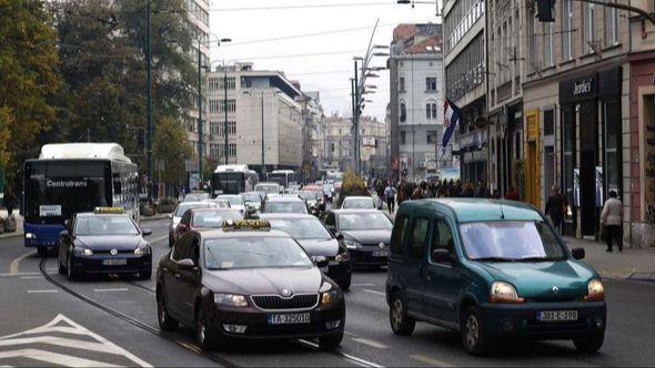 Na graničnim prelazima putnička vozila ne čekaju duže od 30 minuta - Avaz