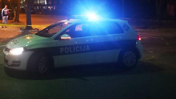 Policija privodi navijače - Avaz