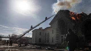 U ruskom napadu na Kostjantinovku uništena željeznička stanica