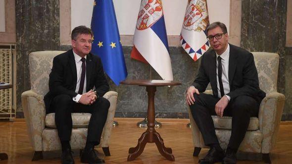 Lajčak i Vučić - Avaz