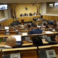 Dom naroda Parlamenta FBiH usvojio Zakon o zaštiti civilnih žrtava rata
