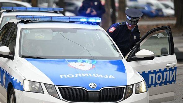 Policija istražuje slučaj - Avaz