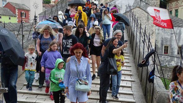 Mostar: Ogromne gužve ovih dana - Avaz