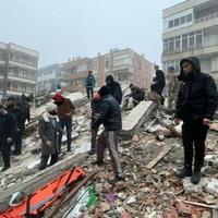 Turkey arrests building contractors 6 days after quakes