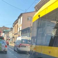 Na Baščaršiji tramvaj udario vozača romobila, stvorile se velike gužve