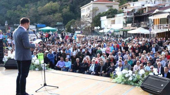 Manifestacija na koju svi žele doći - Avaz