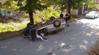 Tri osobe povrijeđene od kojih jedna teže: Vozač uhapšen, odbio alkotestiranje