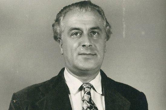 Skender Kulenović   - Avaz