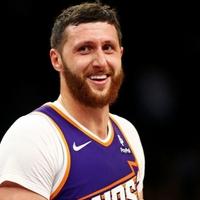 Nurkić i Bil izbačeni iz startne petorke Finiksa