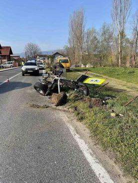 Tricikl se prevrnuo na kolovozu - Avaz