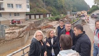 Lidija Bradara i Vojin Mijatović u Kreševu: Najavili slanje potrebne mehanizacije za sanaciju terena