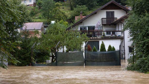 Nevrijeme u Sloveniji  - Avaz