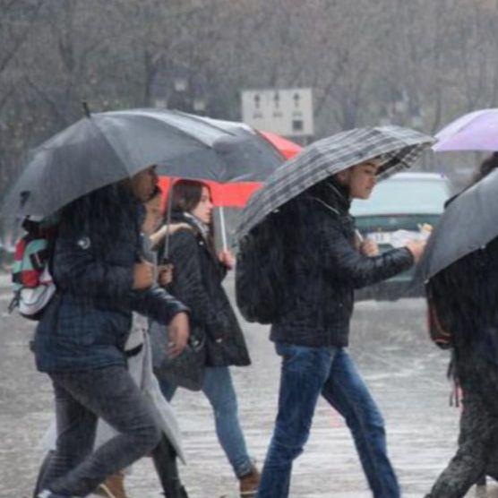 Zbog obilnih padavina i jakog vjetra upaljen narandžasti meteoalarm: Budite spremni da zaštitite sebe i svoju imovinu