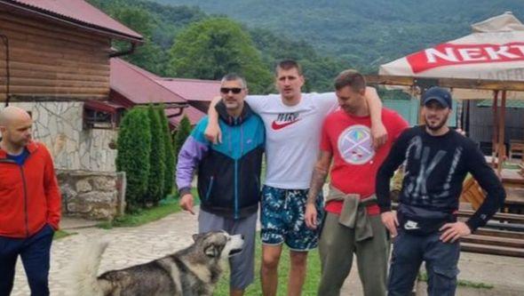 Jokić: S prijateljima na raftingu u Foči - Avaz