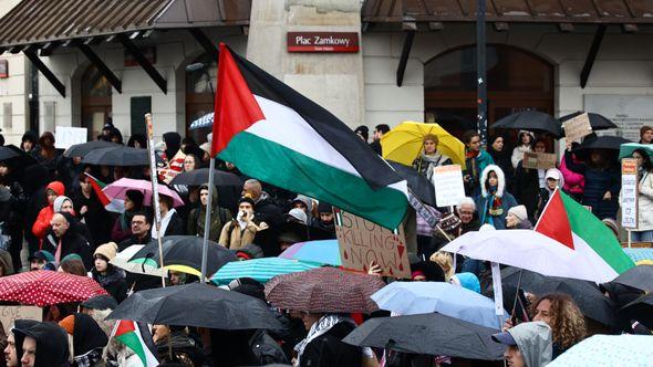 Stotine demonstranata u Varšavi na skupu podrške Palestini - Avaz