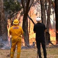 Gore kuće u australskim požarima, a toplinski val tek slijedi