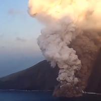 Video/Eruptirao vulkan na otoku Stromboliju: Podignuta crvena uzbuna