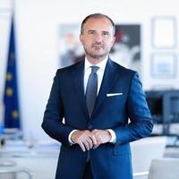 Ambasador EU Luiđi Soreka otvara izložbu "Između četiri zida" u Mostaru 