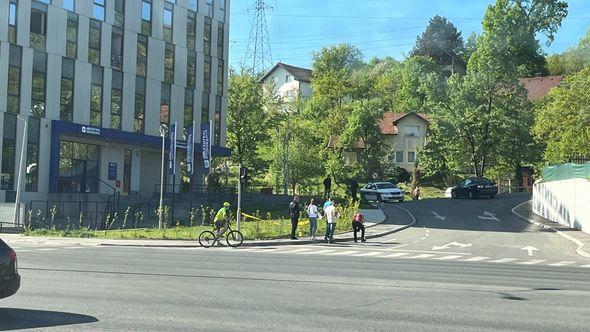 Policija na licu mjesta - Avaz