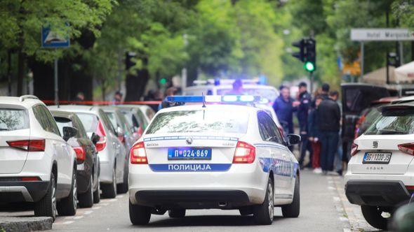 Policija na terenu  - Avaz