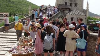 U izradi novi plan upravljanja za područje oko Starog mosta: Svjetsko dobro u Mostaru ne smije izgledati kao seoski vašar