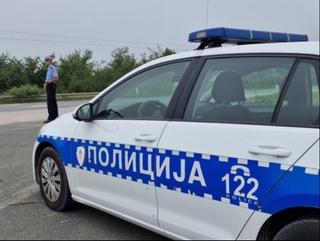 Prijetio muškarcu u zgradi općine Sokolac, intervenirala policija